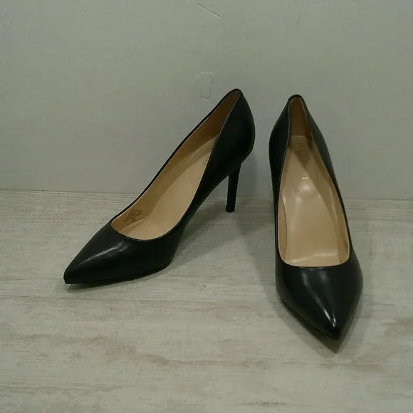 NINE WEST Sexy Black Leather Etta Classic Pointed Toe Pumps | Heels Size 10 M - Picture 2 of 12